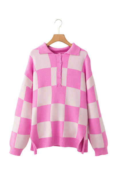 Pull à épaules tombantes et col boutonné à motif damier rose