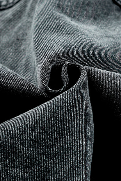 Chaqueta vaquera con dobladillo deshilachado y estampado azteca multicolor