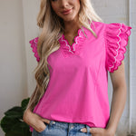 Chemisier à manches courtes et col en V à bordure festonnée contrastée rose vif