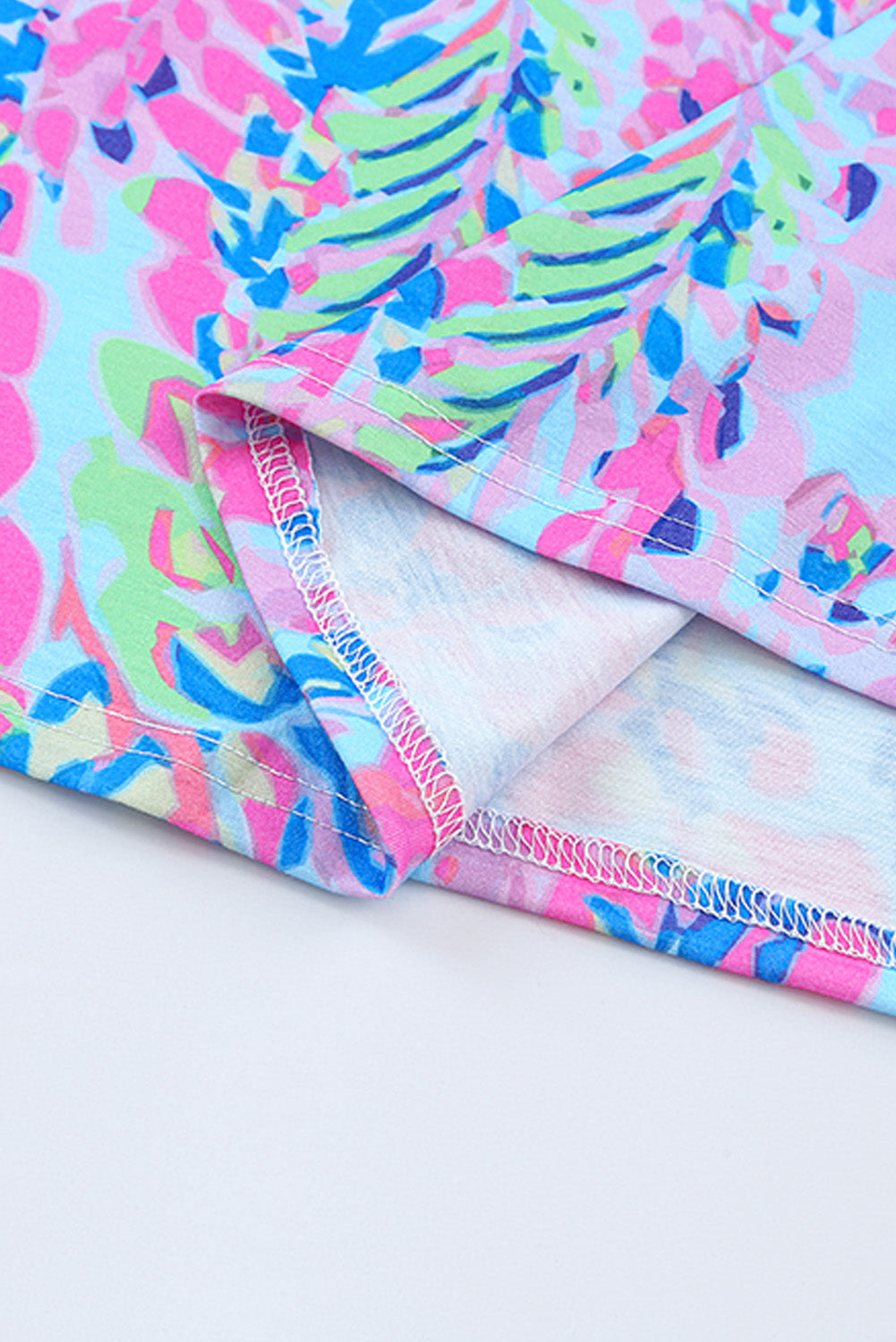 T-shirt ample à fleurs peintes 