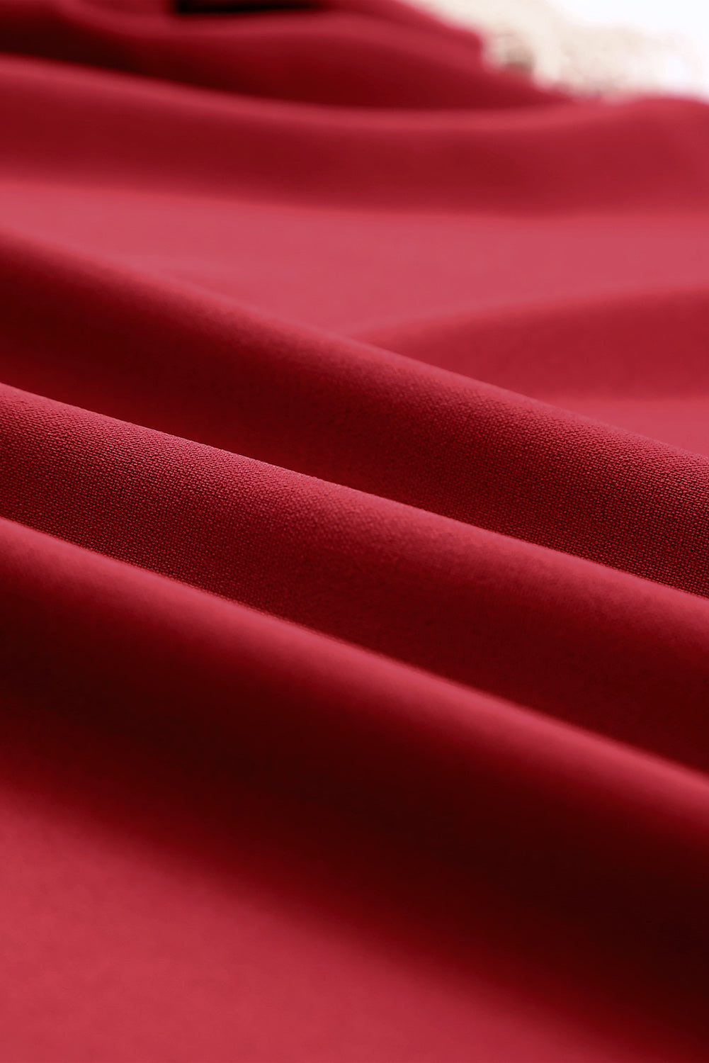 Chemisier à manches courtes et col en V avec bordure en dentelle