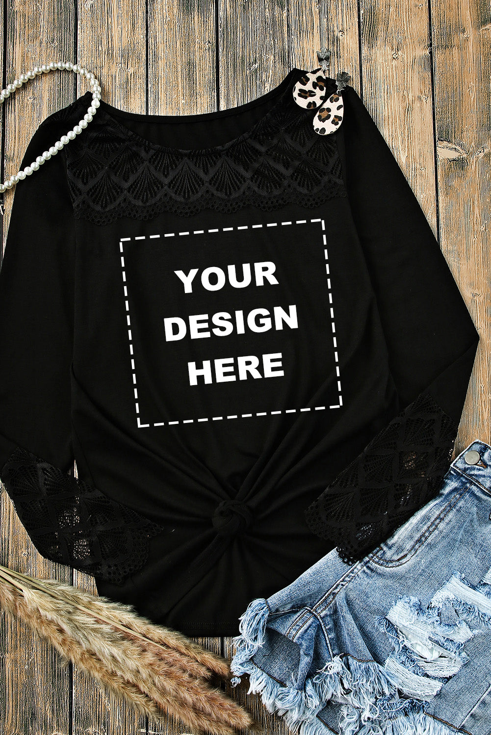 Haut à manches longues et col rond en dentelle et crochet