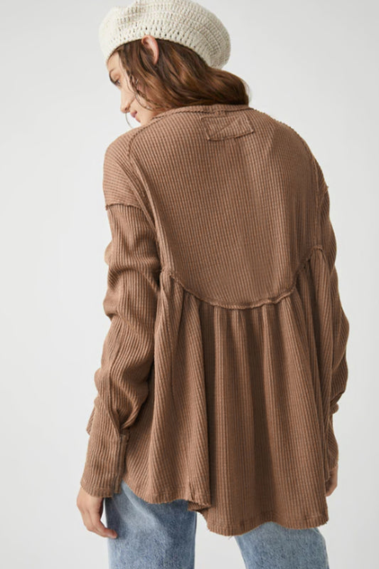 Blusa peplum de manga larga acanalada de color liso marrón 