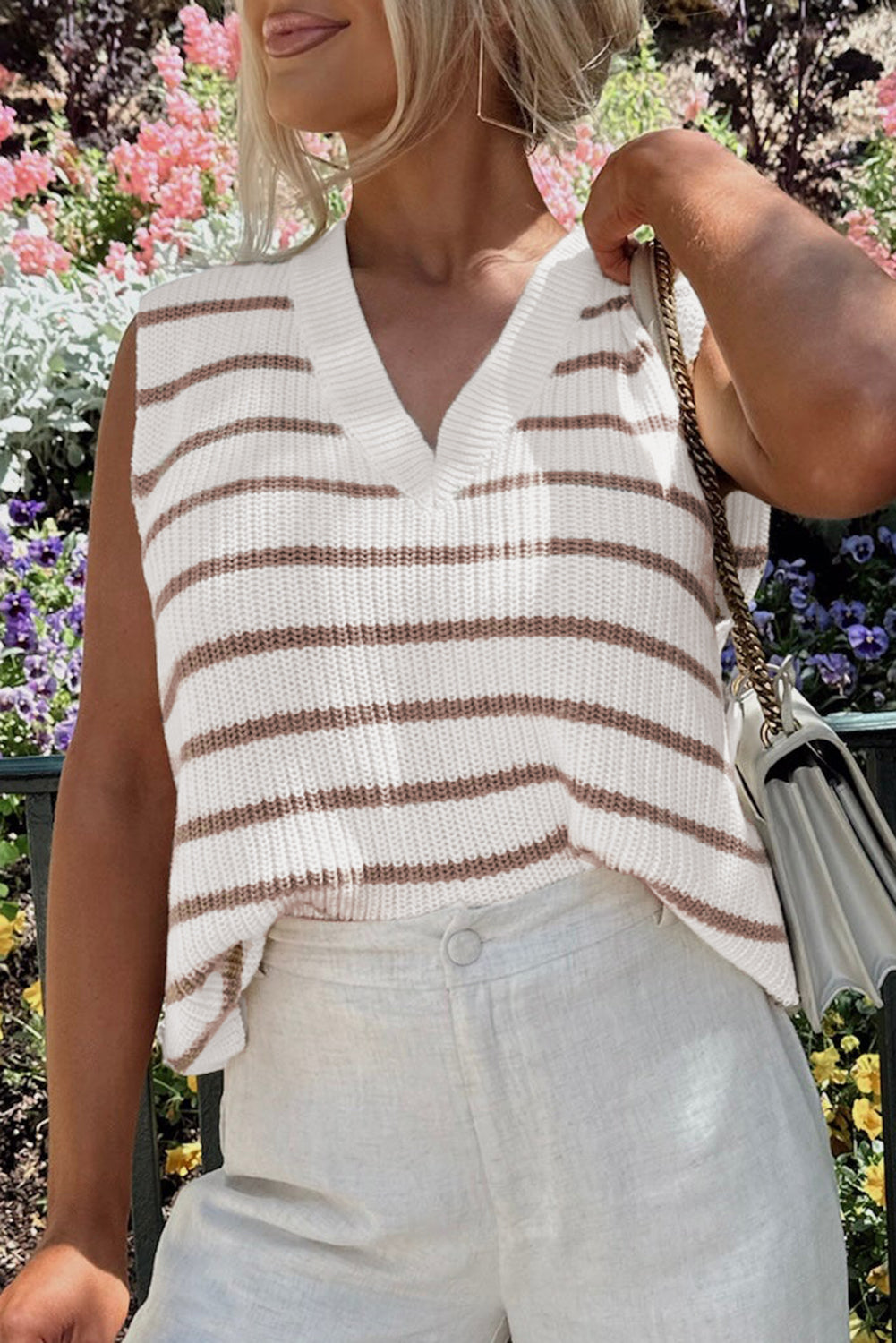 Gilet ample en tricot à rayures kaki et col en V