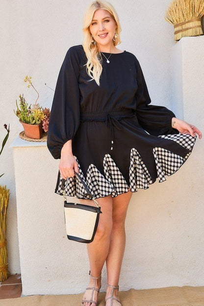 Round Neck 3/4 Bubble Sleeve Gingham Ruffle Romper – alternate view