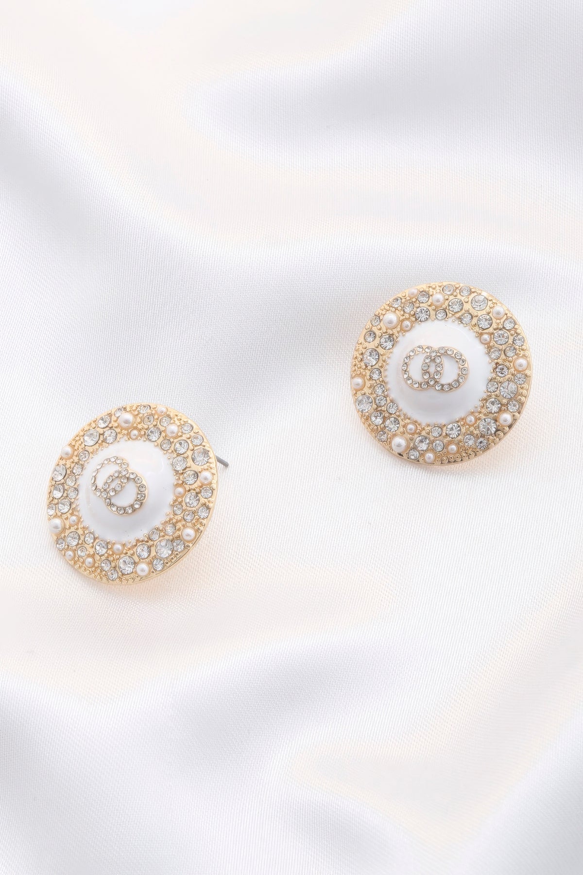 Double Circle Round Metal Earring – alternate view