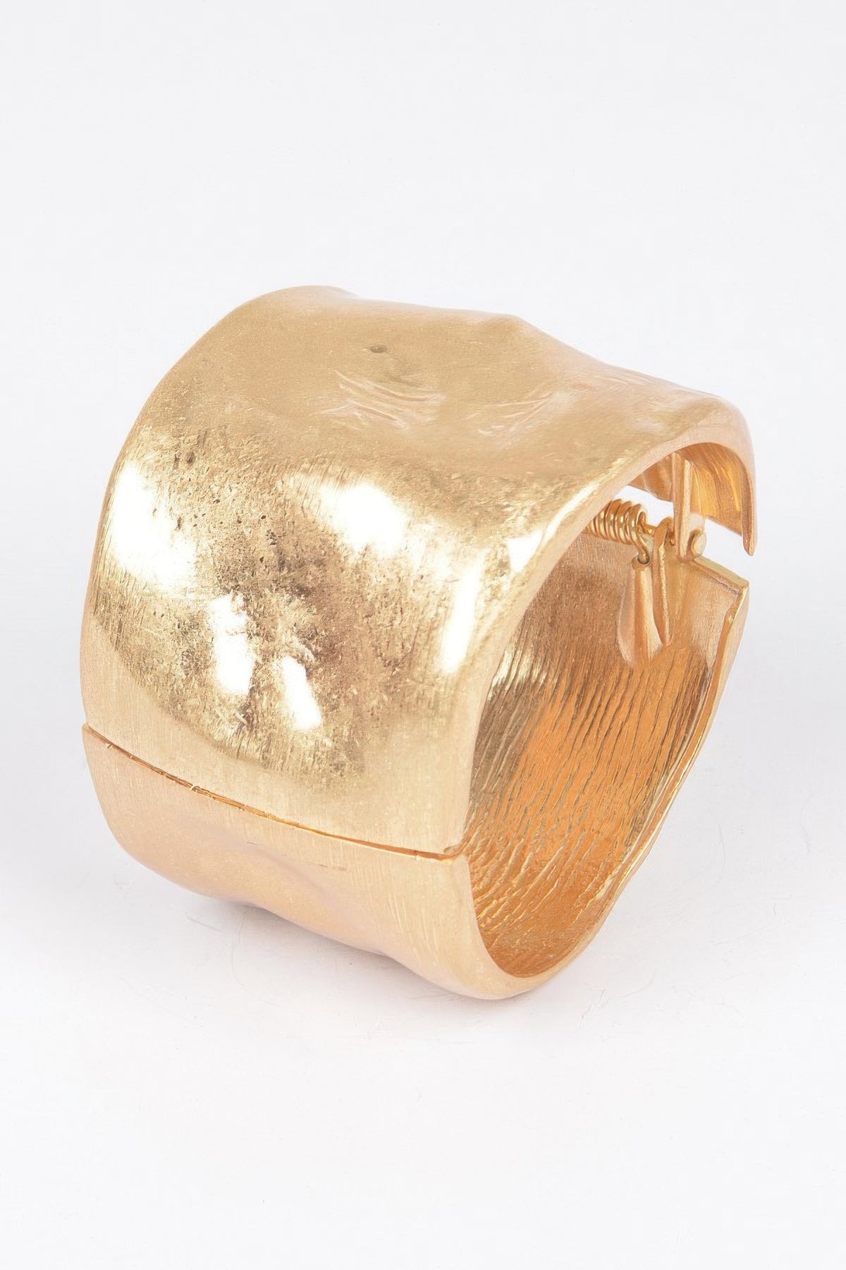 Cast Metal Spring Hinge Cuff – Gold – alternate view