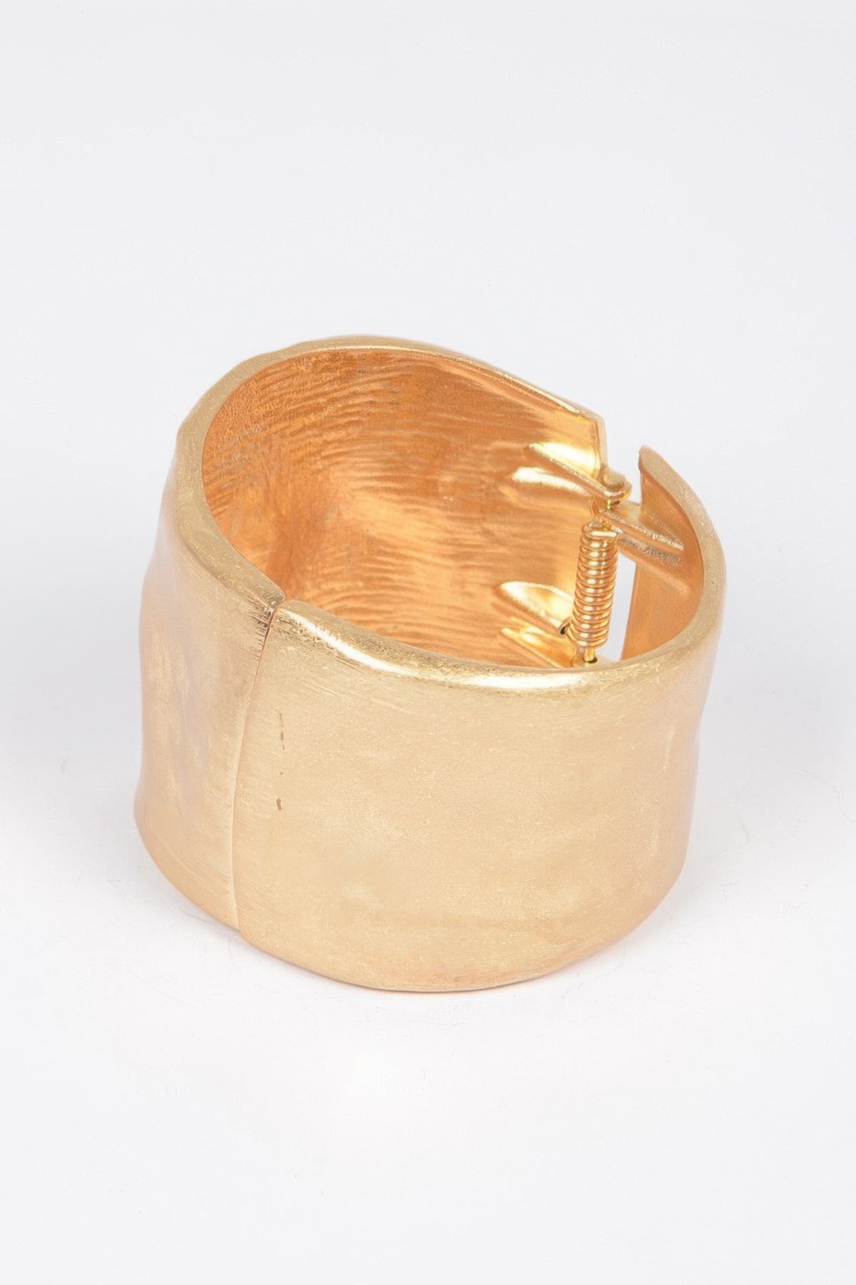 Cast Metal Spring Hinge Cuff – Gold – alternate view