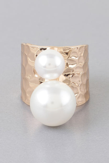 Hammered Twin Pearl Ring – Gold Cream – alternate view