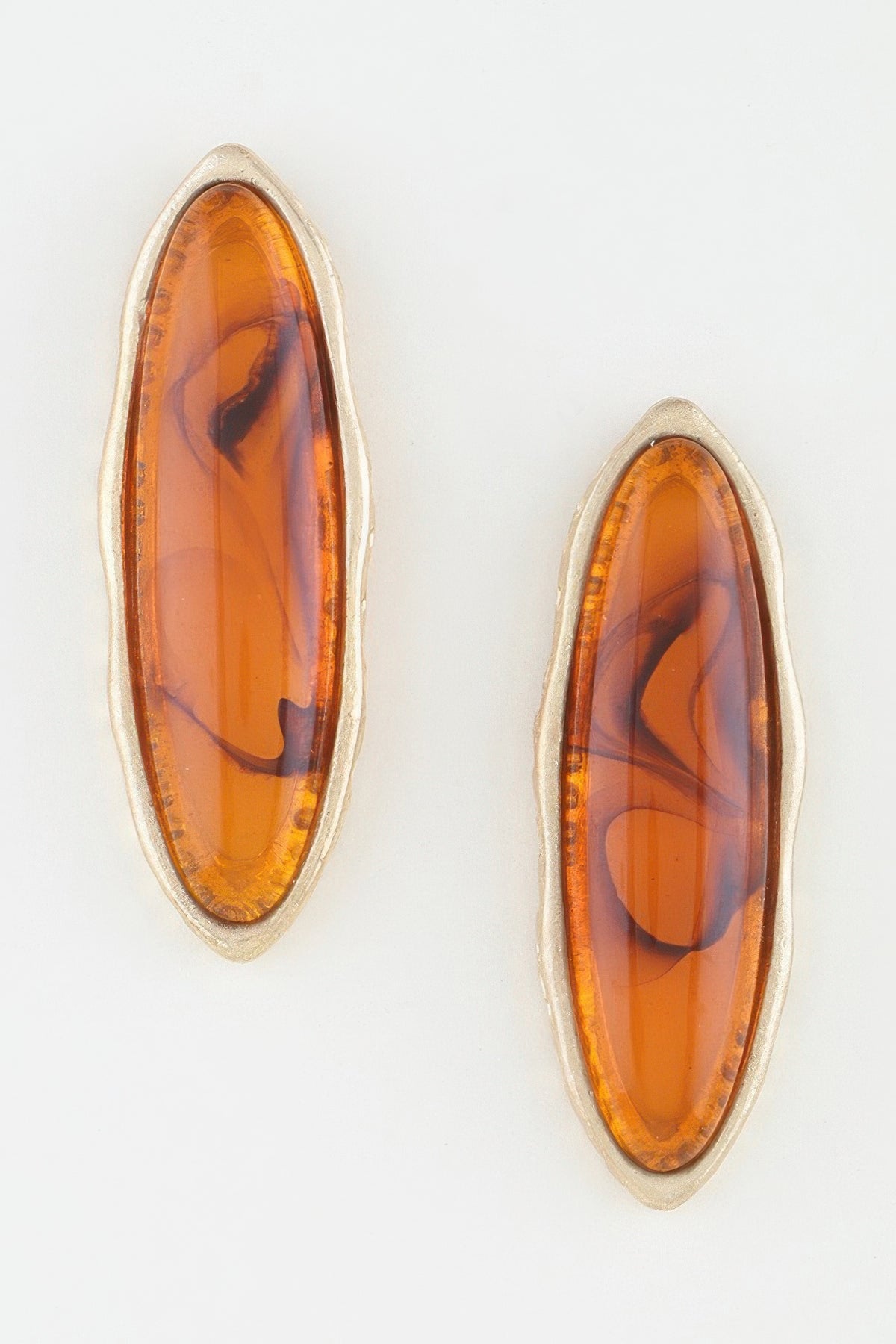 Minimal Ripple Oval Stone Earrings