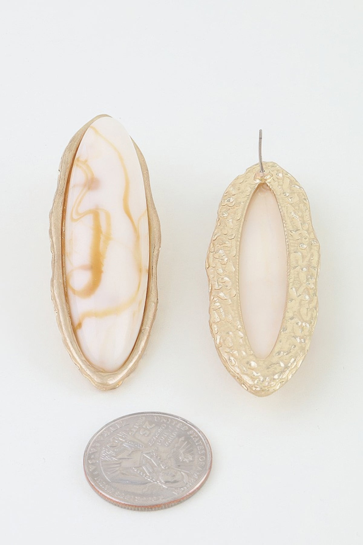 Minimal Ripple Oval Stone Earrings