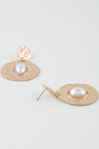 Hammered Pearl In The Sea Earrings