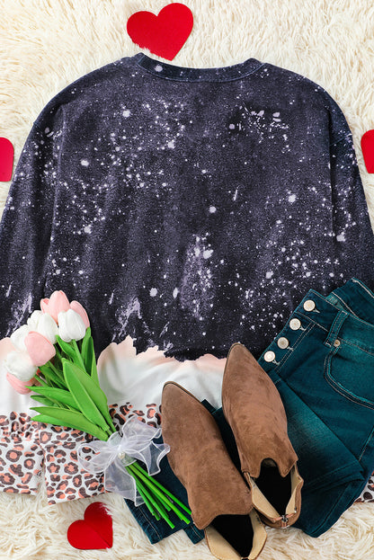 Sudadera blanqueada con estampado de leopardo navideño nevado