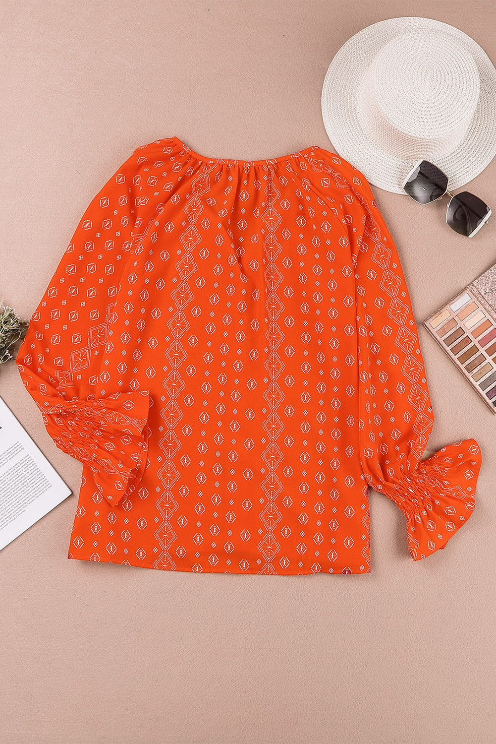 Blusa con botones y cuello en V con estampado floral 