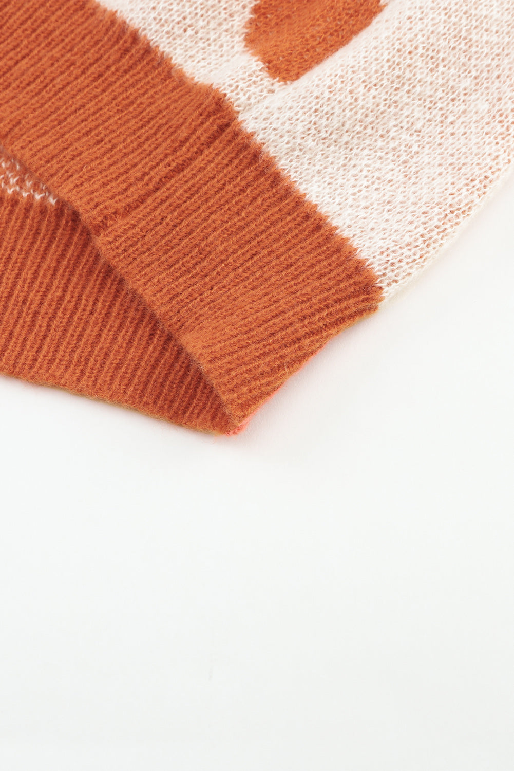 Pull à manches rayées et imprimé floral à carreaux marron