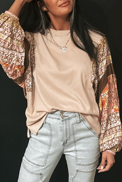 Haut en tricot gaufré à manches bouffantes et patchwork floral contrasté parchemin