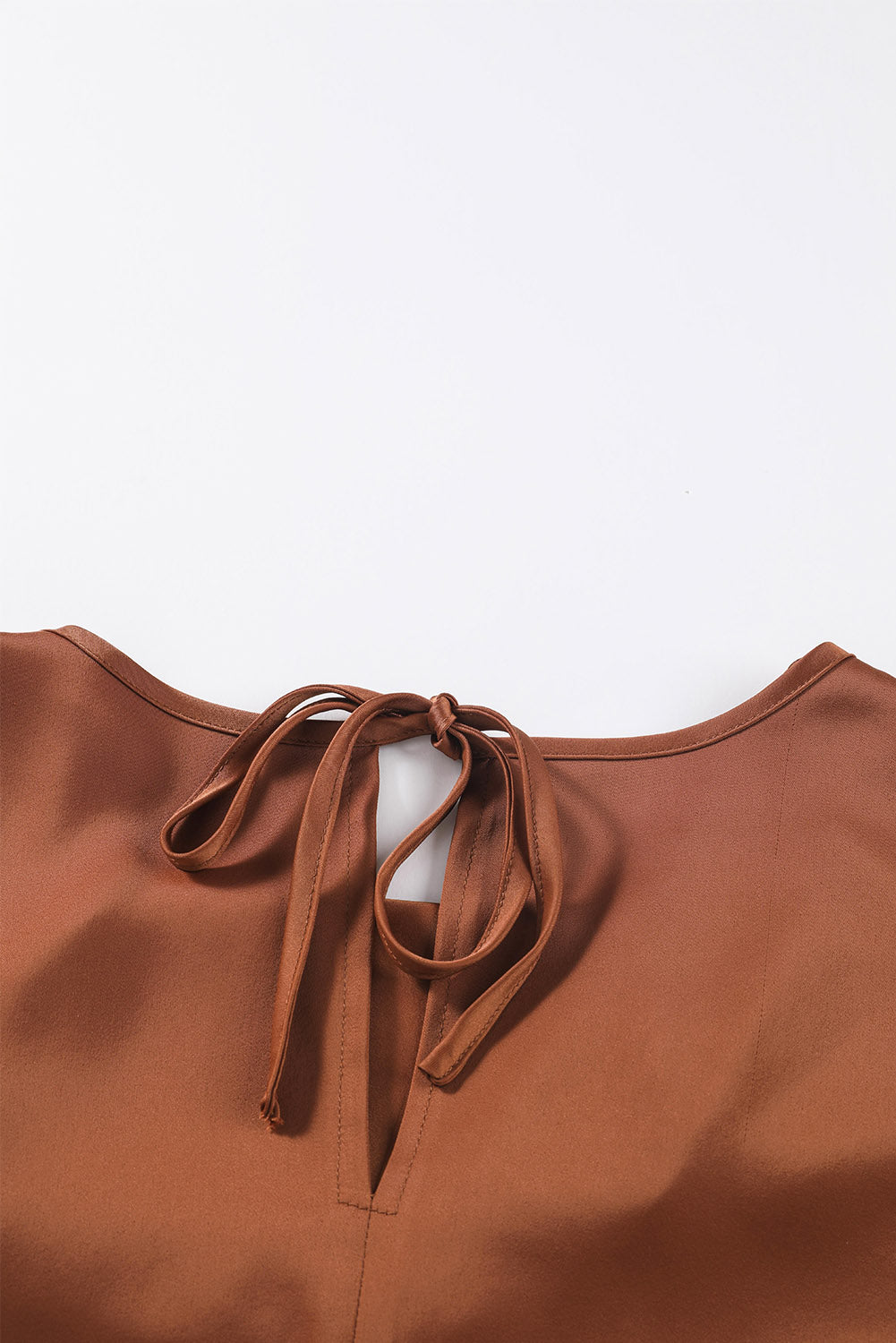 Blusa elegante de manga larga con cuello vuelto negro