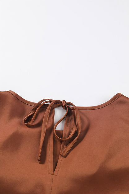 Blusa elegante de manga larga con cuello vuelto negro