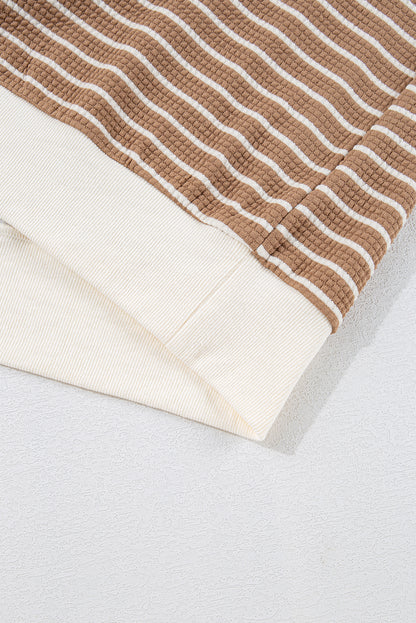 Haut à manches longues et col rond texturé à rayures kaki et bords rapiécés