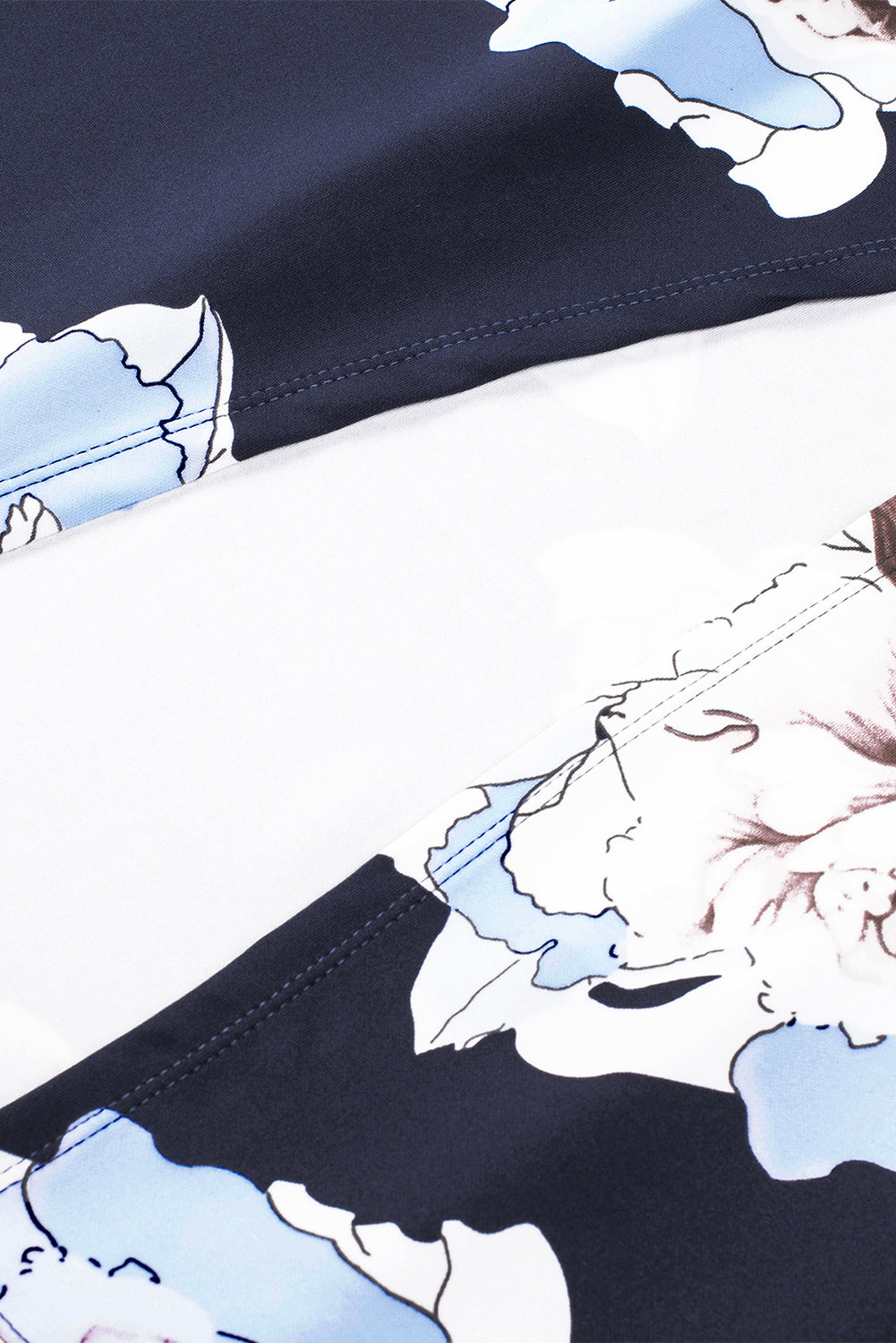 Robe mi-longue moulante fendue à épaules dénudées et imprimé floral bleu foncé