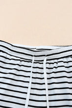 Pantalones anchos a rayas con cordón