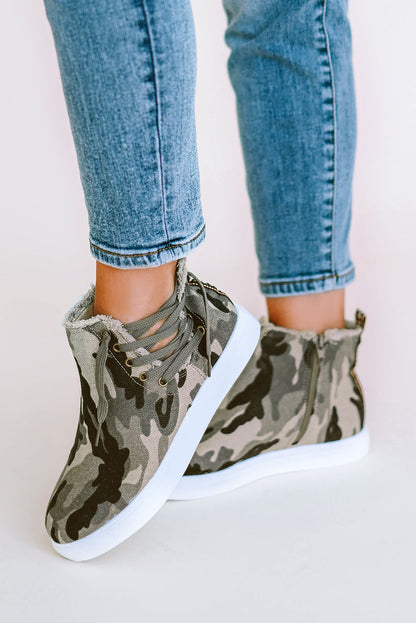 Chaussures à plateforme à lacets et bords bruts motif camouflage 