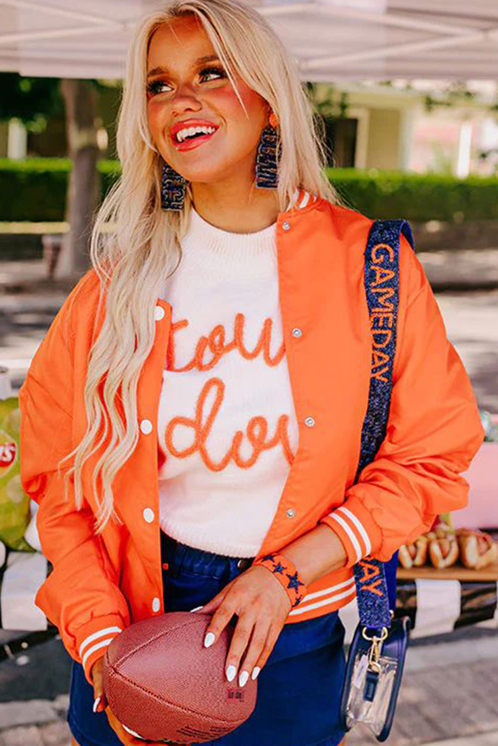 Pull ras du cou à manches courtes et col rond blanc à imprimé guirlandes