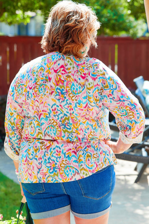 Blusa con cuello en V con muescas y estampado geométrico de talla grande multicolor 