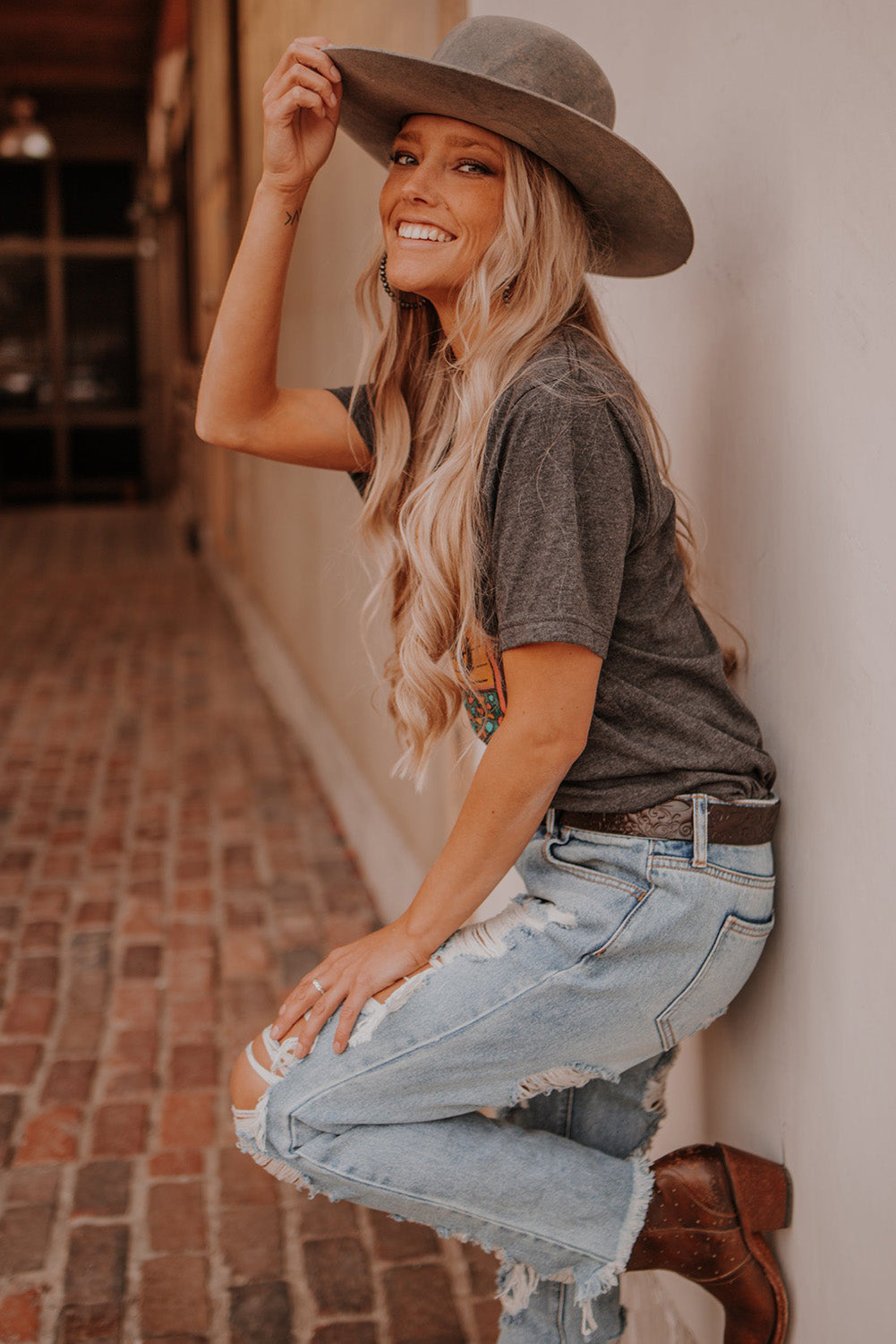 T-shirt graphique à paillettes et cœur