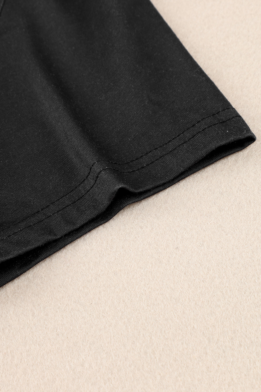 Robe t-shirt décontractée à pois contrastés et poches 