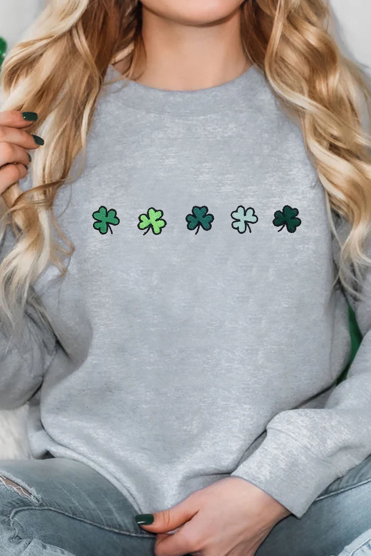 Gray Tiny Clover Embroidered Drop Shoulder Casual Sweatshirt