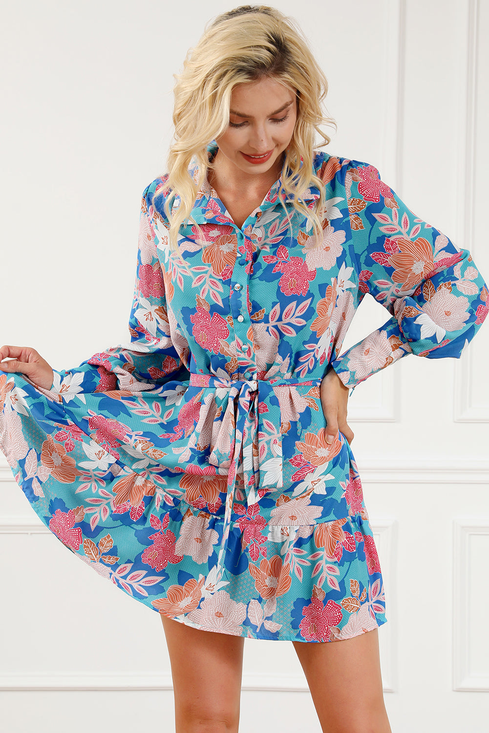 Robe chemise ceinturée à manches lanternes et imprimé floral bleu