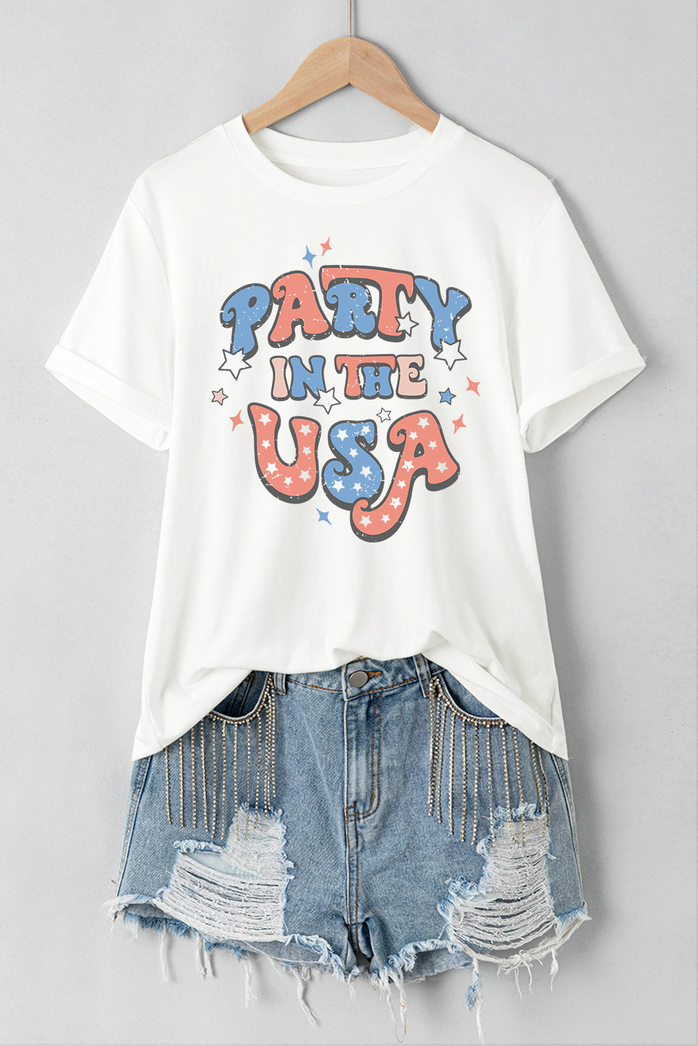 T-shirt graphique blanc à la mode avec drapeau américain PARTY IN THE USA