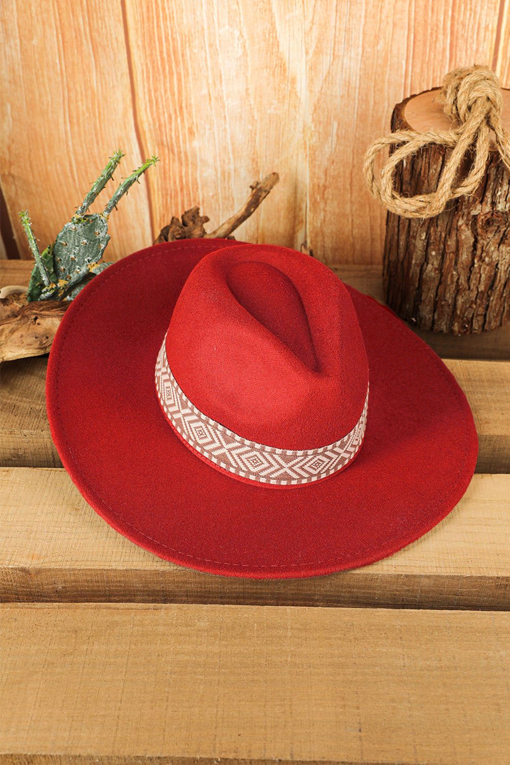 Sombrero Fedora plano retro con bordado azteca marrón