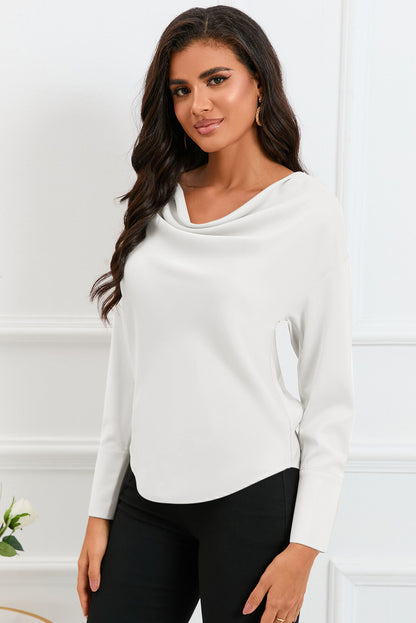 Blusa elegante de manga larga con cuello vuelto negro
