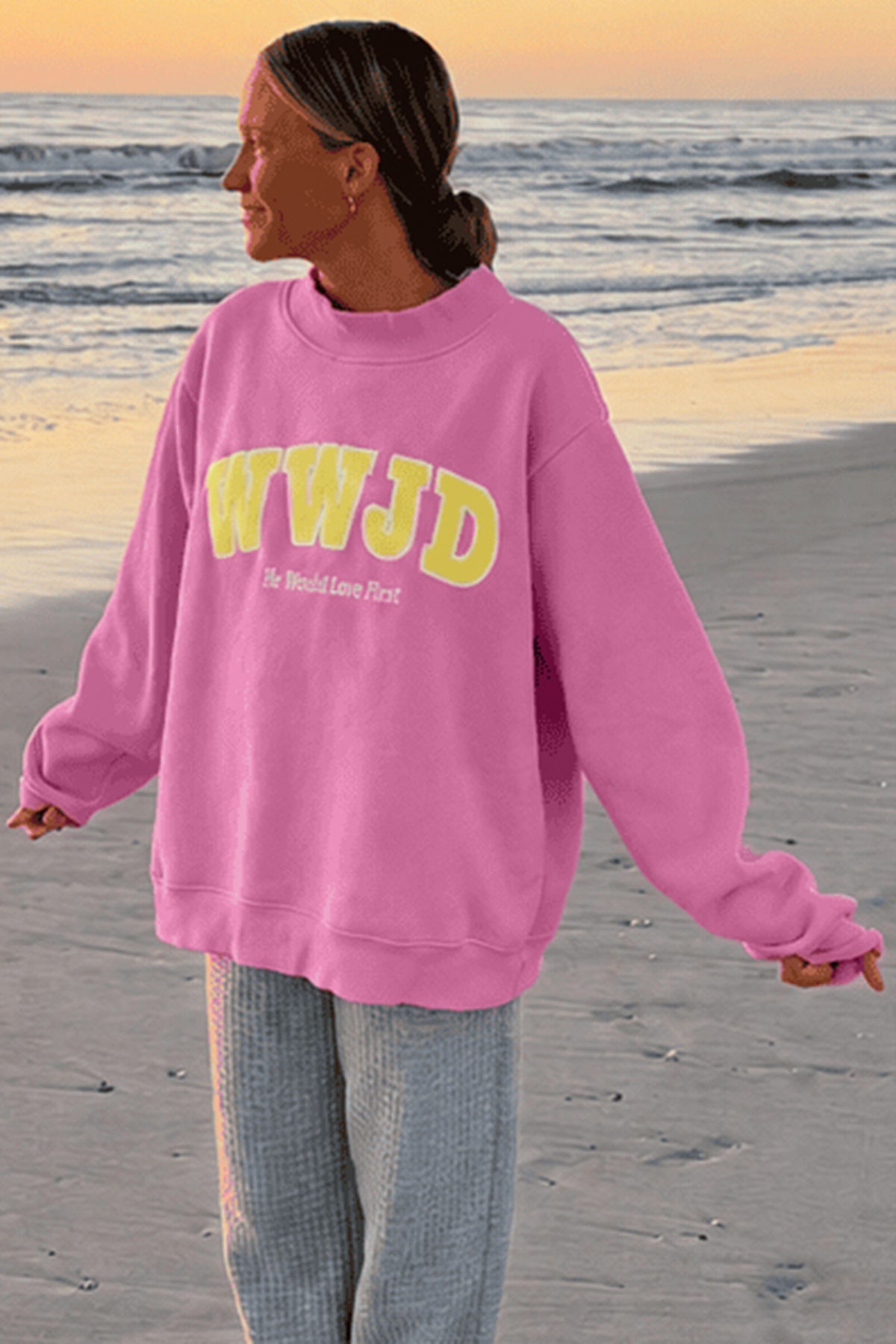 Pink WWJD Embroidered Trim Slogan Graphic Crewneck Pullover Sweatshirt