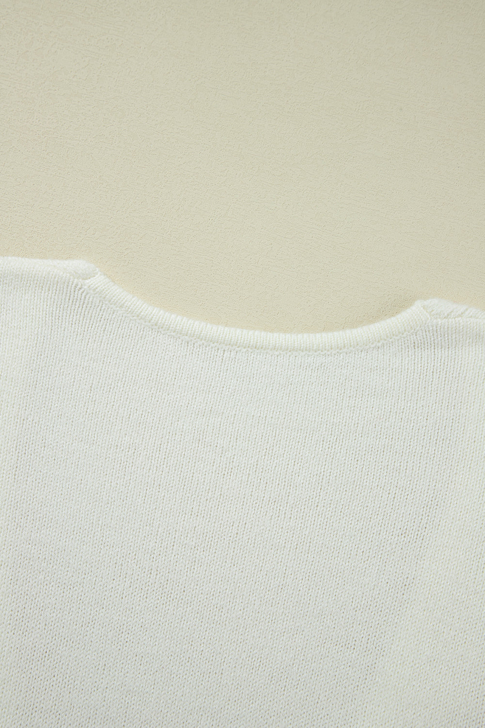 Cardigan ouvert à motif de fleurs roses rouges