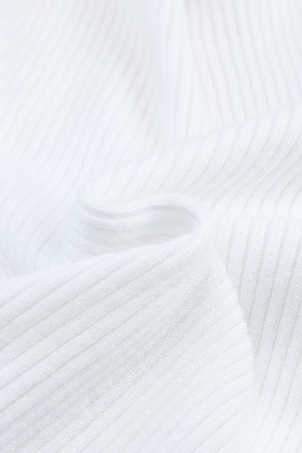 Pull col V croisé à torsades