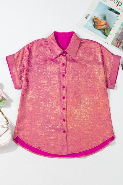 Chemise décontractée boutonnée à manches courtes et à reflets métallisés rouge rose