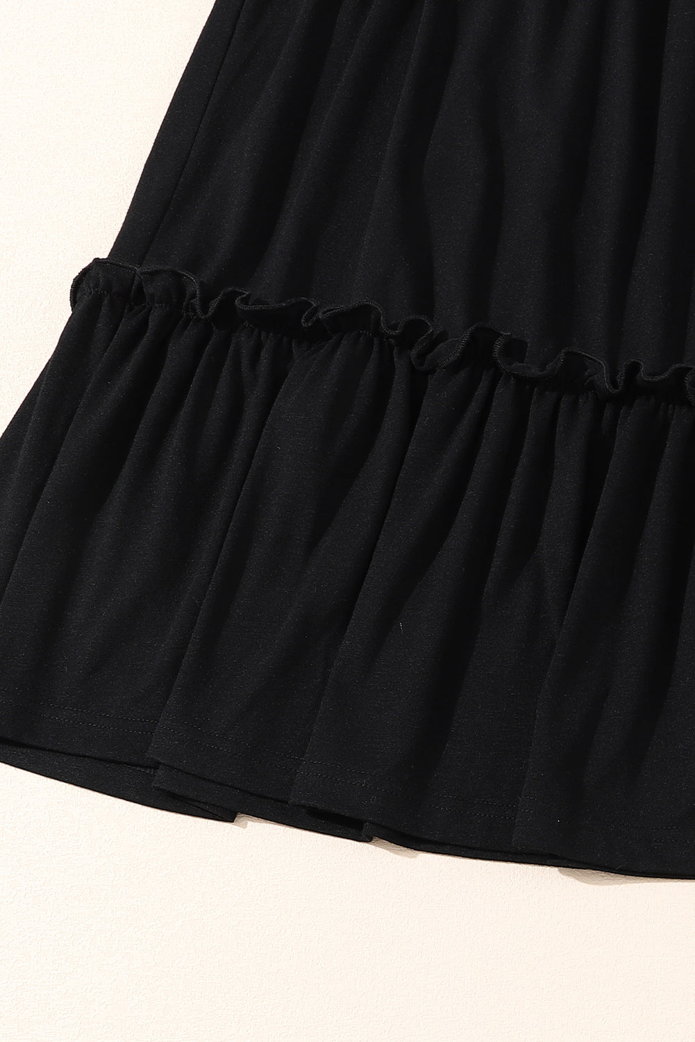 Robe noire grande taille à volants et manches patch léopard rayées 