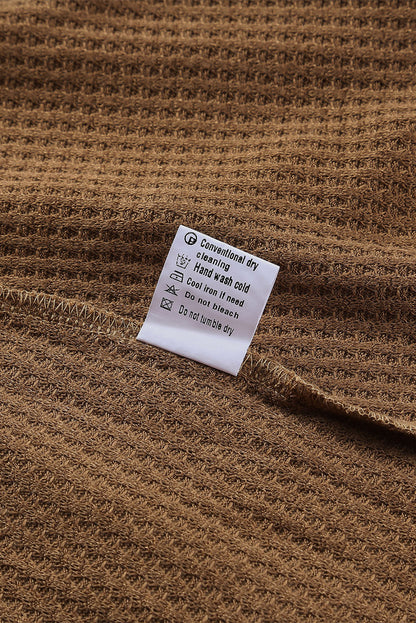 Top de manga larga con botones de punto tipo gofre marrón 