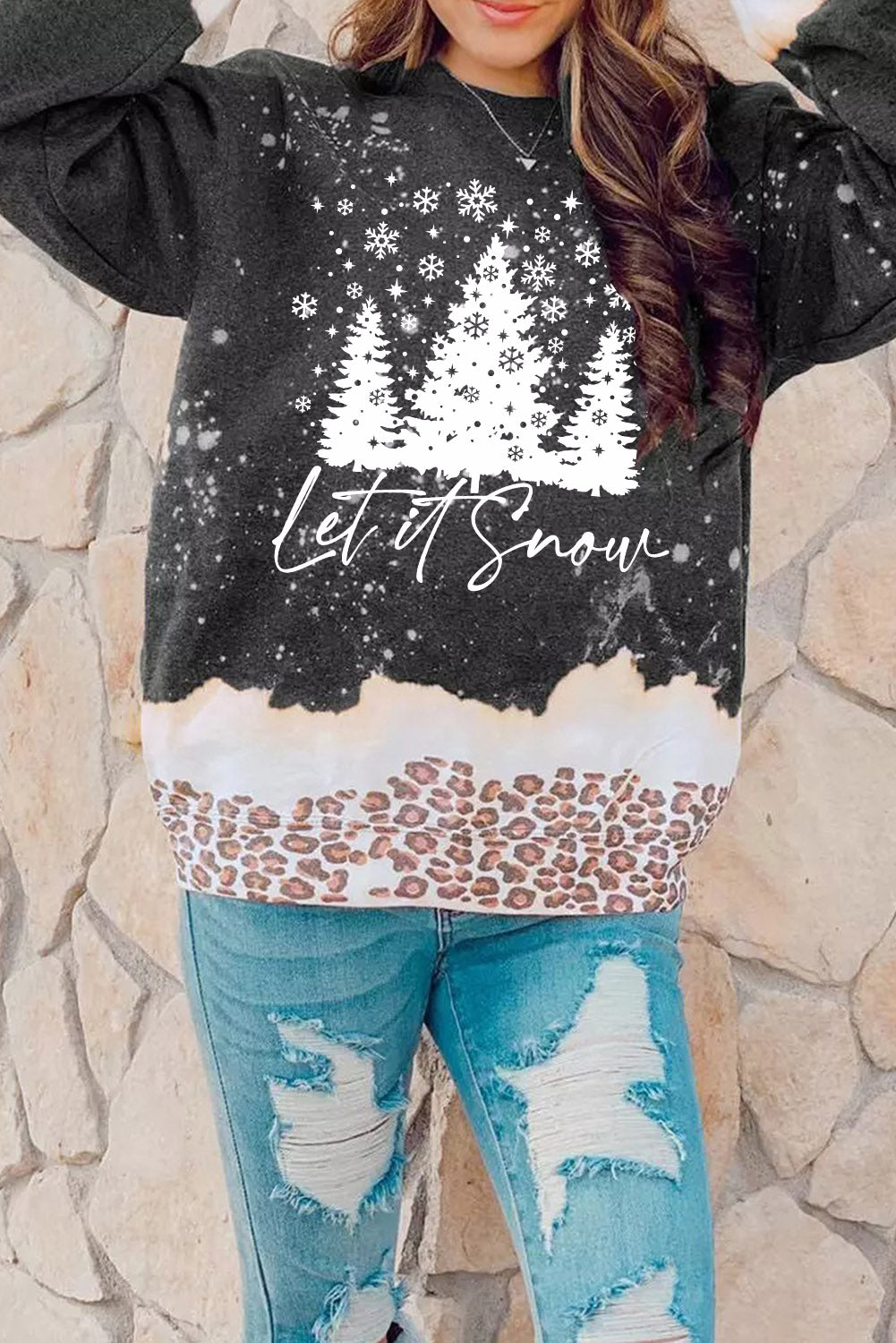 Sudadera blanqueada con estampado de leopardo navideño nevado
