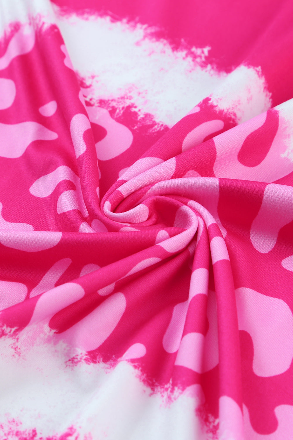 Robe t-shirt à col en V et blocs de couleurs léopard