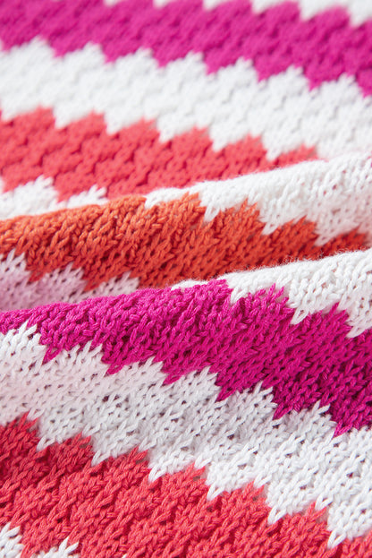 Pull grande taille à rayures roses, col en V et épaules tombantes