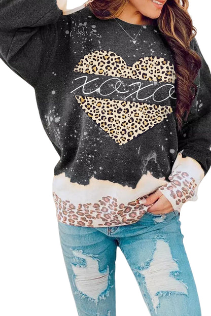 Sudadera blanqueada con estampado de leopardo navideño nevado