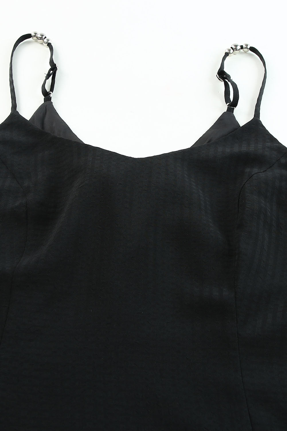 Vestido largo con tirantes finos y espalda con cordones