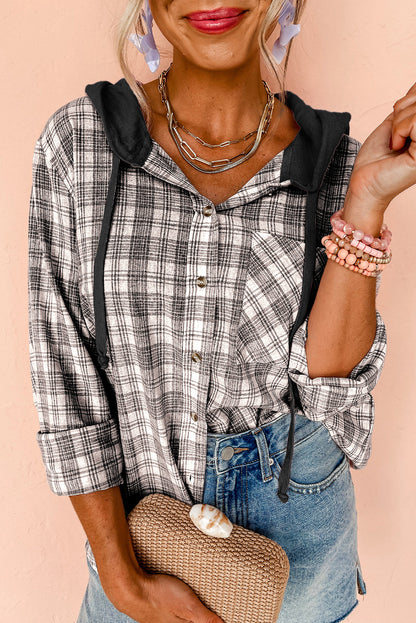 Veste à capuche boutonnée ample à imprimé à carreaux noirs