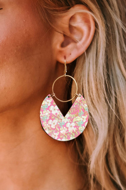 Pendientes colgantes de madera redondos con muesca y patrón de rayas multicolores