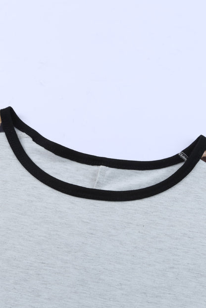 Camiseta de manga corta con cuello redondo y empalme de leopardo 