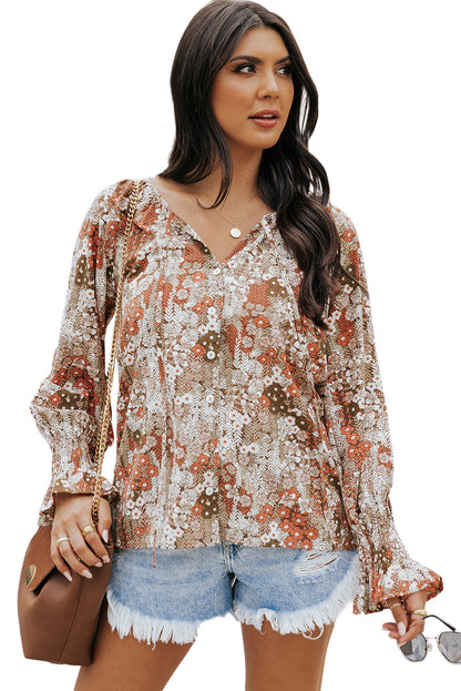 Blusa con botones y cuello en V con estampado floral 
